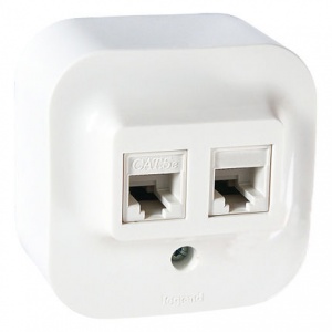 Розетка ОП телефRJ11+компRJ45 (бел) 782221 Quteo Legrand №00167
